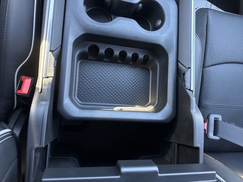 New 2026 RAM 2500 Laramie AWD/4WD image 25