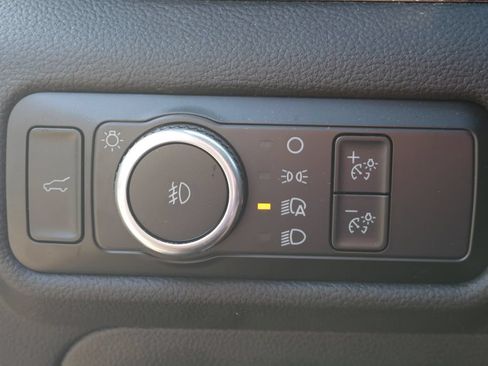 Used 2024 Ford Explorer ST w/ Equipment Group 401A AWD/4WD image 12