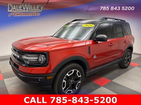 Used 2023 Ford Bronco Sport Outer Banks w/ Tech Package image 3