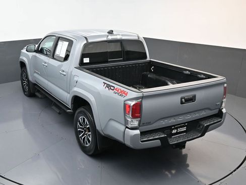 Used 2021 Toyota Tacoma TRD Sport AWD/4WD image 17