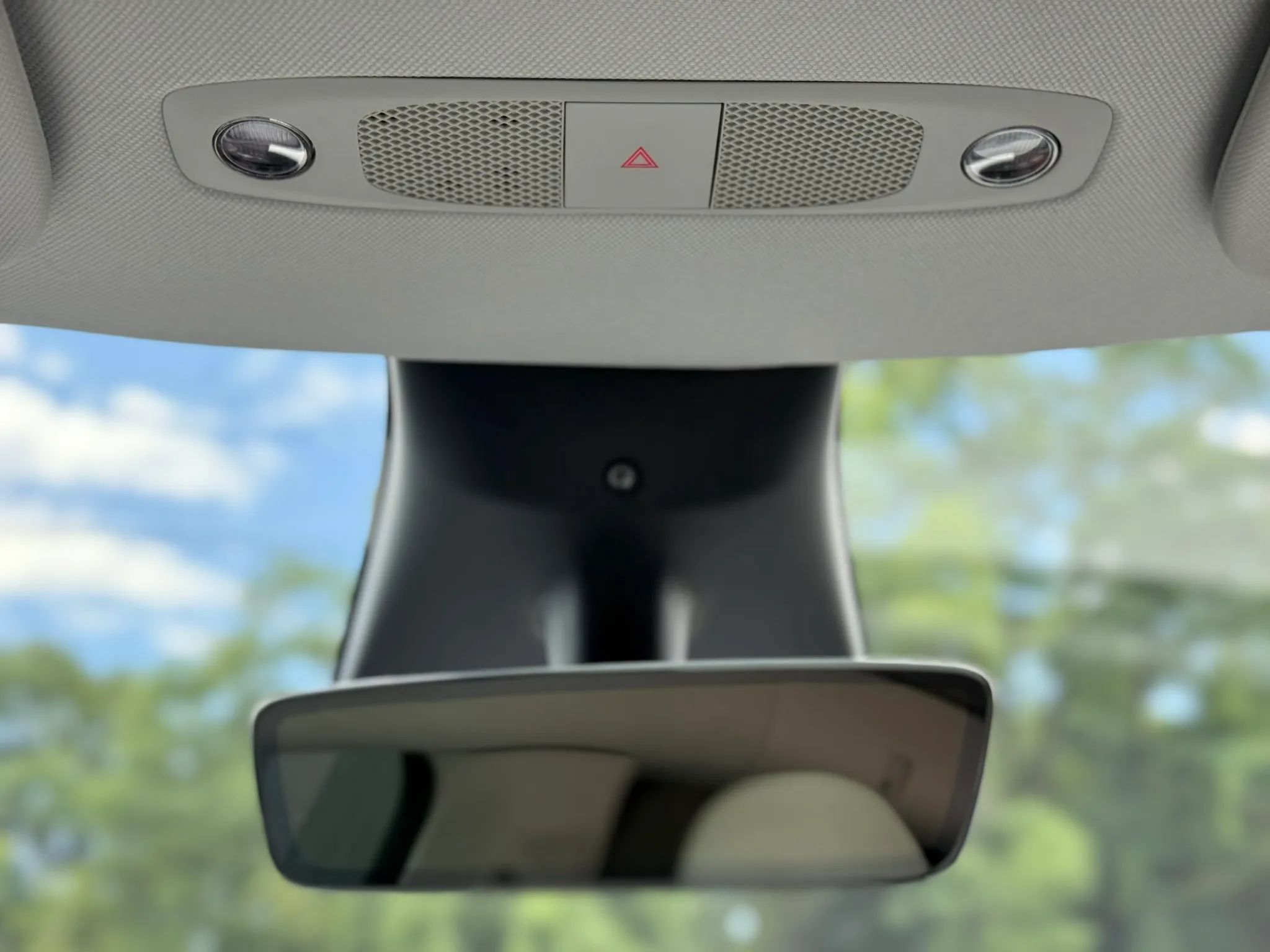 Used 2023 Tesla Model Y AWD image 20