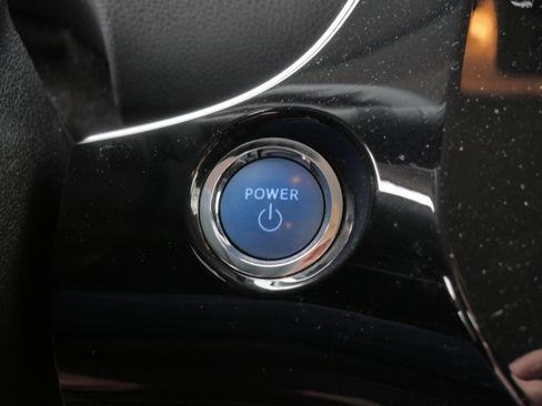Certified 2020 Toyota Prius LE FWD image 30