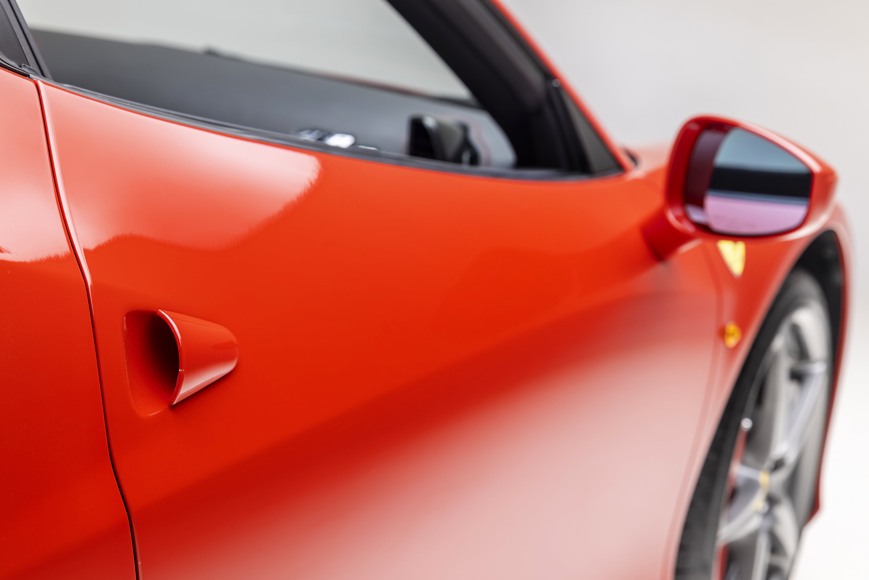 Certified 2013 Ferrari 458 Spider RWD image 28