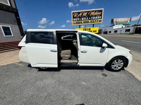 Used 2016 Honda Odyssey SE image 18