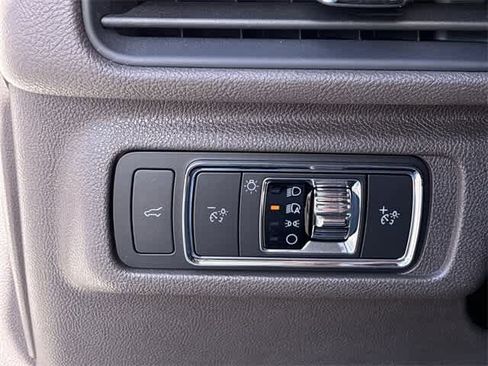 Used 2021 Lincoln Corsair AWD image 39