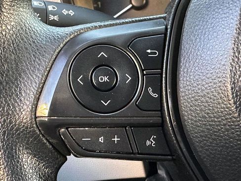 Certified 2024 Toyota Corolla Cross L image 22