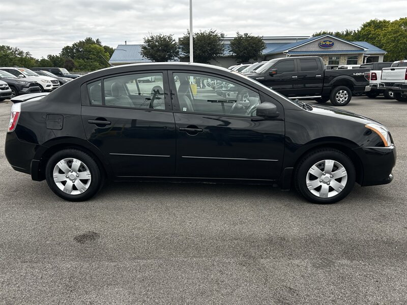 Used 2012 Nissan Sentra 2.0 FWD image 3