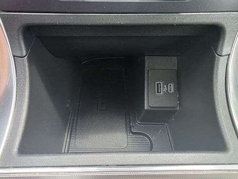 Used 2022 Ford Edge Titanium AWD/4WD image 28