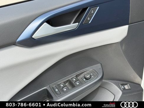 Used 2022 Volkswagen Taos SE FWD image 20