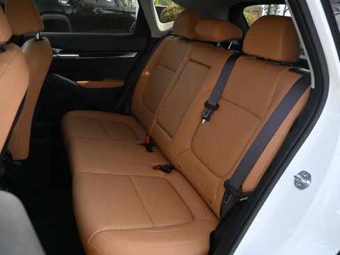 Used 2024 Kia Seltos EX image 10