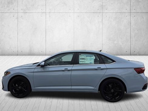 New 2026 Volkswagen Jetta SE image 9