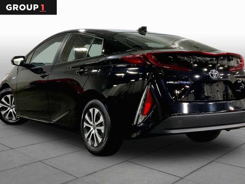 Used 2021 Toyota Prius Prime XLE FWD image 12