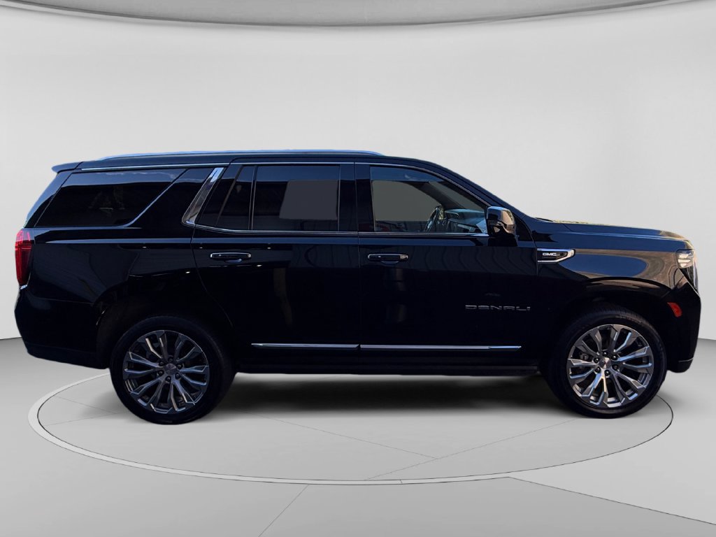 Used 2021 GMC Yukon Denali w/ LPO, Illumination Package AWD/4WD image 6