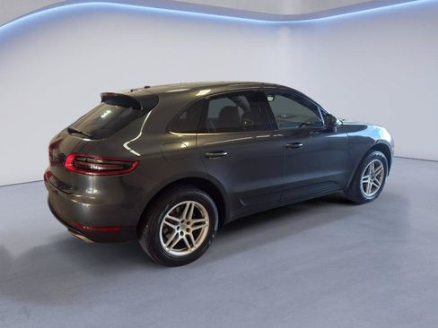 Used 2017 Porsche Macan AWD/4WD image 10