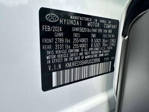 New 2024 Genesis GV60 Performance image 20