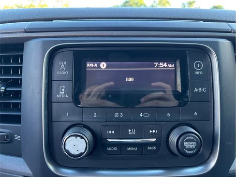 Used 2019 RAM 1500 4x4 Crew Cab Tradesman image 22