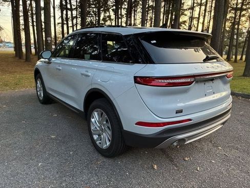 New 2026 Lincoln Corsair Premiere image 5