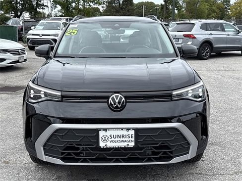 Used 2025 Volkswagen Taos S image 4