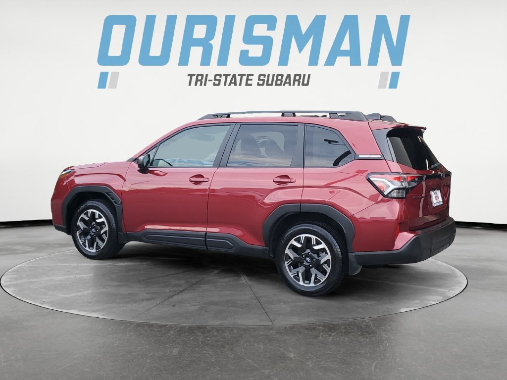 Certified 2025 Subaru Forester Premium w/ Convenience Package #1 AWD/4WD image 4