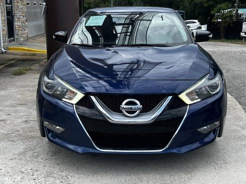 Used 2017 Nissan Maxima SR FWD image 9