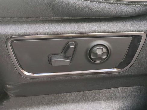 Certified 2026 RAM 1500 Limited image 22