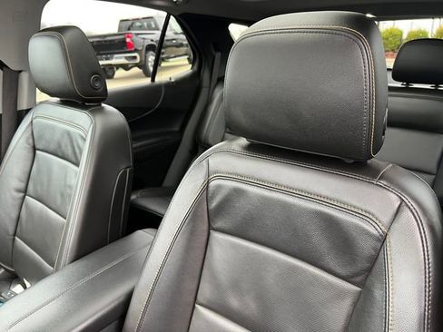 Used 2018 Chevrolet Equinox Premier image 15