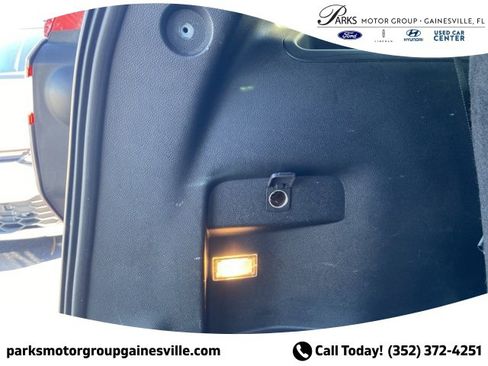 Certified 2019 Ford Explorer XLT w/ Equipment Group 201A image 14