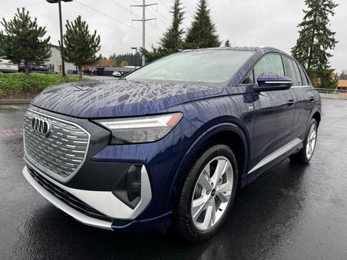 Used 2023 Audi Q4 e-tron Premium Plus image 3