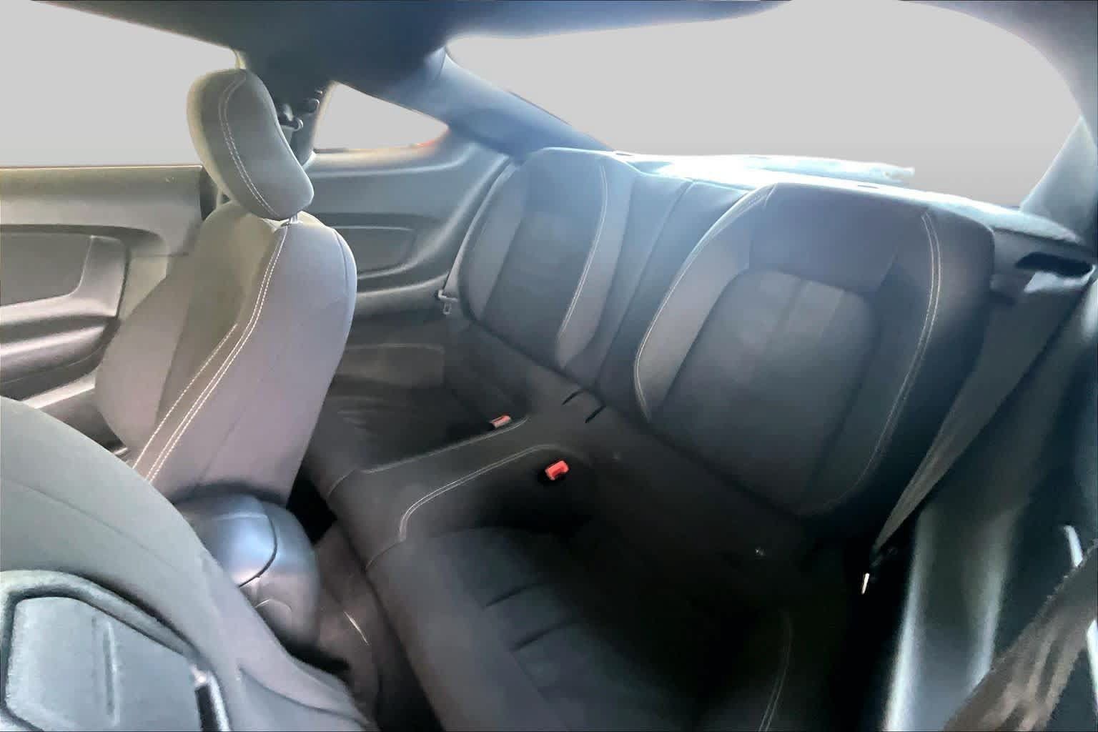 Used 2020 Ford Mustang Coupe RWD image 19