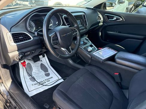 Used 2017 Chrysler 200 LX FWD image 7