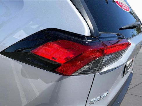 Used 2024 Toyota RAV4 XLE FWD image 28