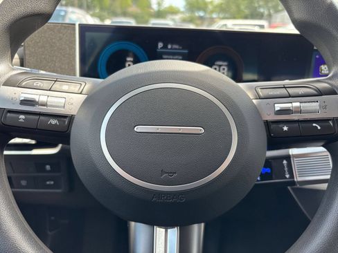 Used 2025 Hyundai Sonata SEL FWD image 28