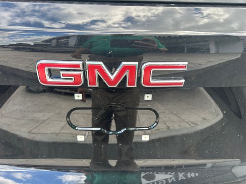 New 2026 GMC Terrain AT4 w/ Technology Package II AWD/4WD image 8