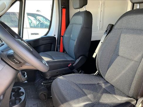 New 2024 RAM ProMaster 2500 w/ Convenience Group image 7