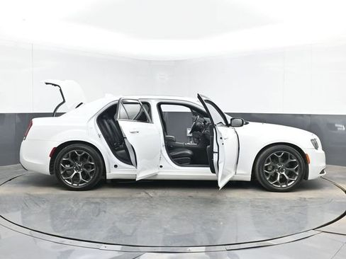 Used 2016 Chrysler 300 S image 49