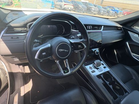 Used 2022 Jaguar F-PACE R-Dynamic S AWD/4WD image 8