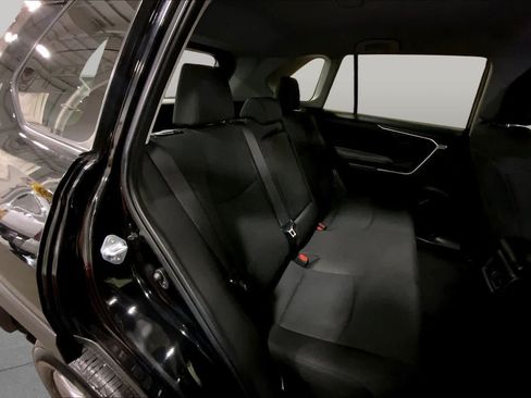 Certified 2025 Toyota RAV4 LE AWD/4WD image 19