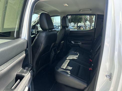 Used 2024 Ford Ranger Lariat w/ FX4 Off-Road Package AWD/4WD image 31