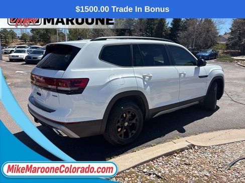 Certified 2025 Volkswagen Atlas Peak Edition SE image 6