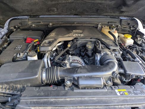 Used 2019 Jeep Wrangler Unlimited Rubicon image 32