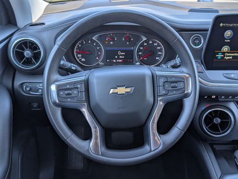 Used 2024 Chevrolet Blazer LT w/ Convenience Package FWD image 14