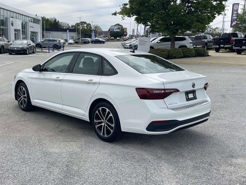 Certified 2024 Volkswagen Jetta Sport FWD image 4