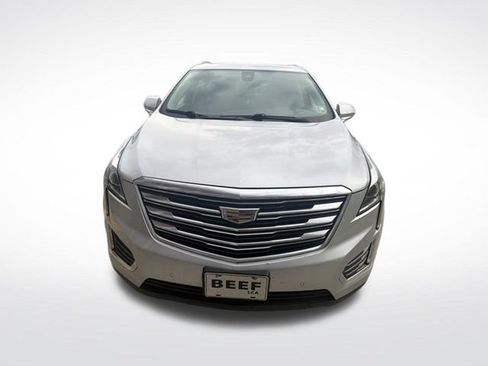 Used 2017 Cadillac XT5 Luxury w/ Driver Awareness Package AWD/4WD image 5