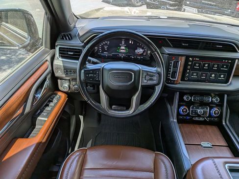 Used 2023 GMC Yukon Denali Ultimate AWD/4WD image 19