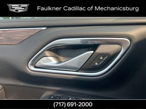 Used 2023 Chevrolet Suburban Z71 w/ Luxury Package AWD/4WD image 33