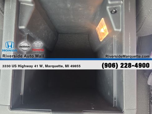 Used 2023 Chevrolet Traverse LT w/ LPO, Floor Liner Package AWD/4WD image 20