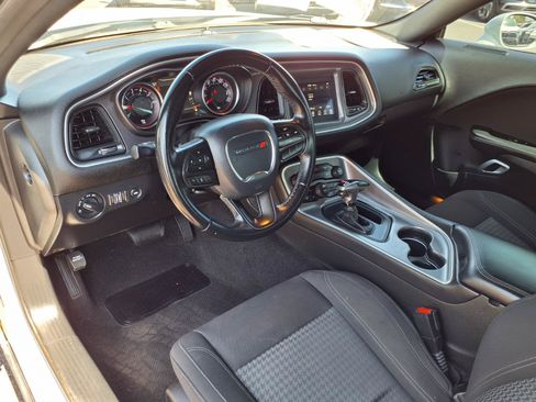Used 2020 Dodge Challenger SXT RWD image 15