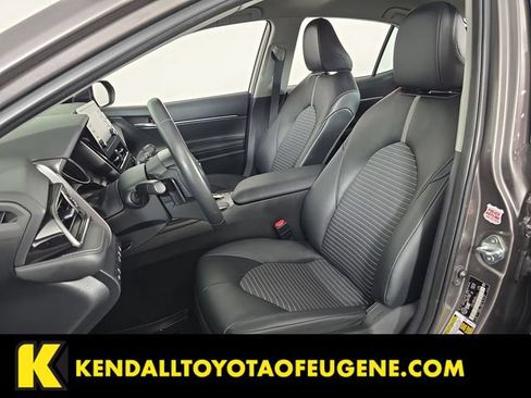 Used 2024 Toyota Camry SE FWD image 16