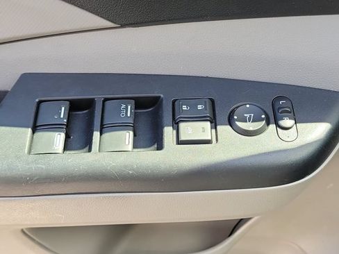 Used 2014 Honda CR-V LX image 16