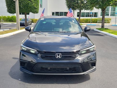 Used 2023 Honda Civic Sport image 4